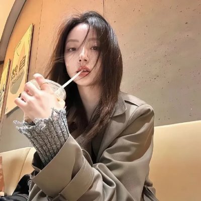 踮起脚尖靠近你